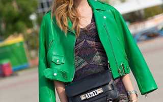 С чем носить зеленую куртку: в моде классический look и экстравагантный street style