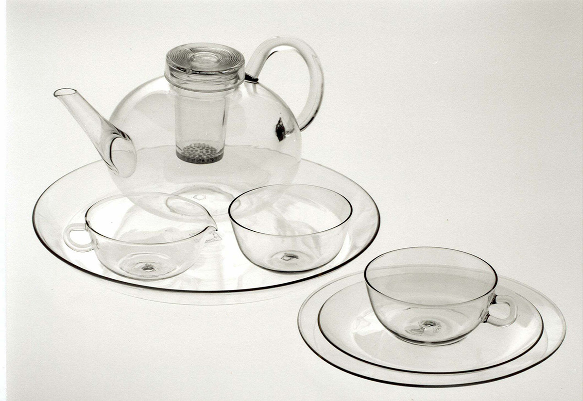 Фото чайного сервиза из стекла