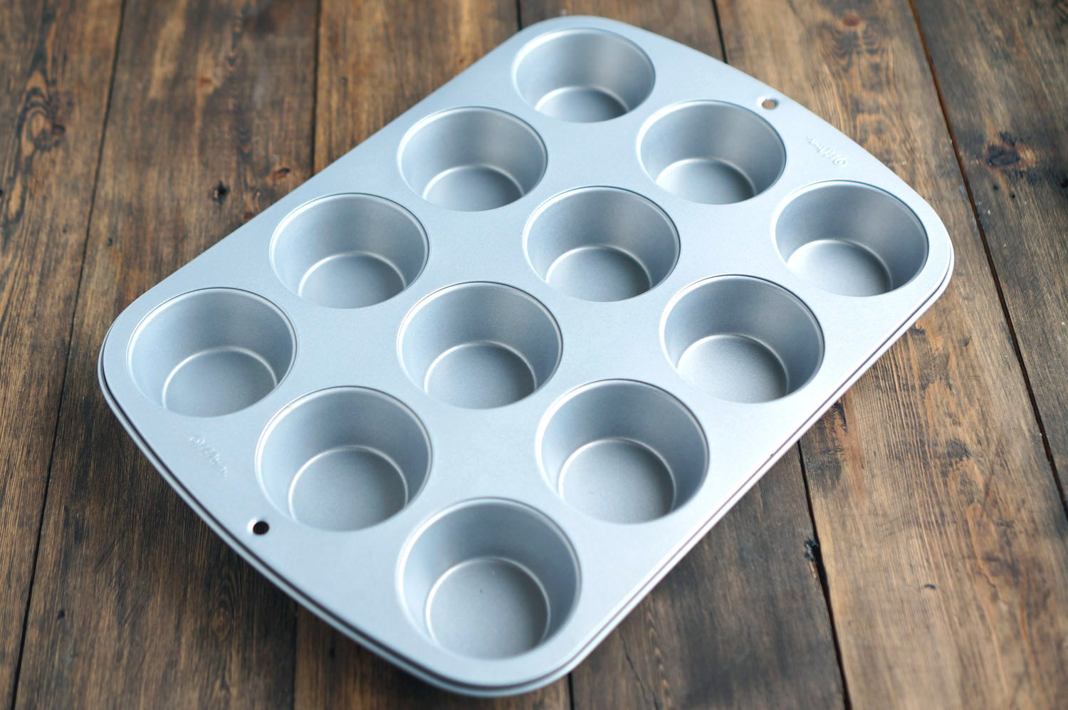 Алюминиевая форма для выпечки