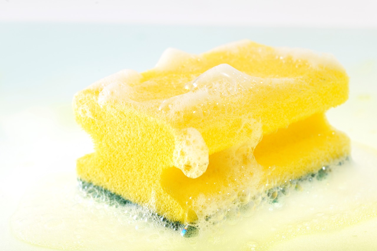 Губка с моющим средством