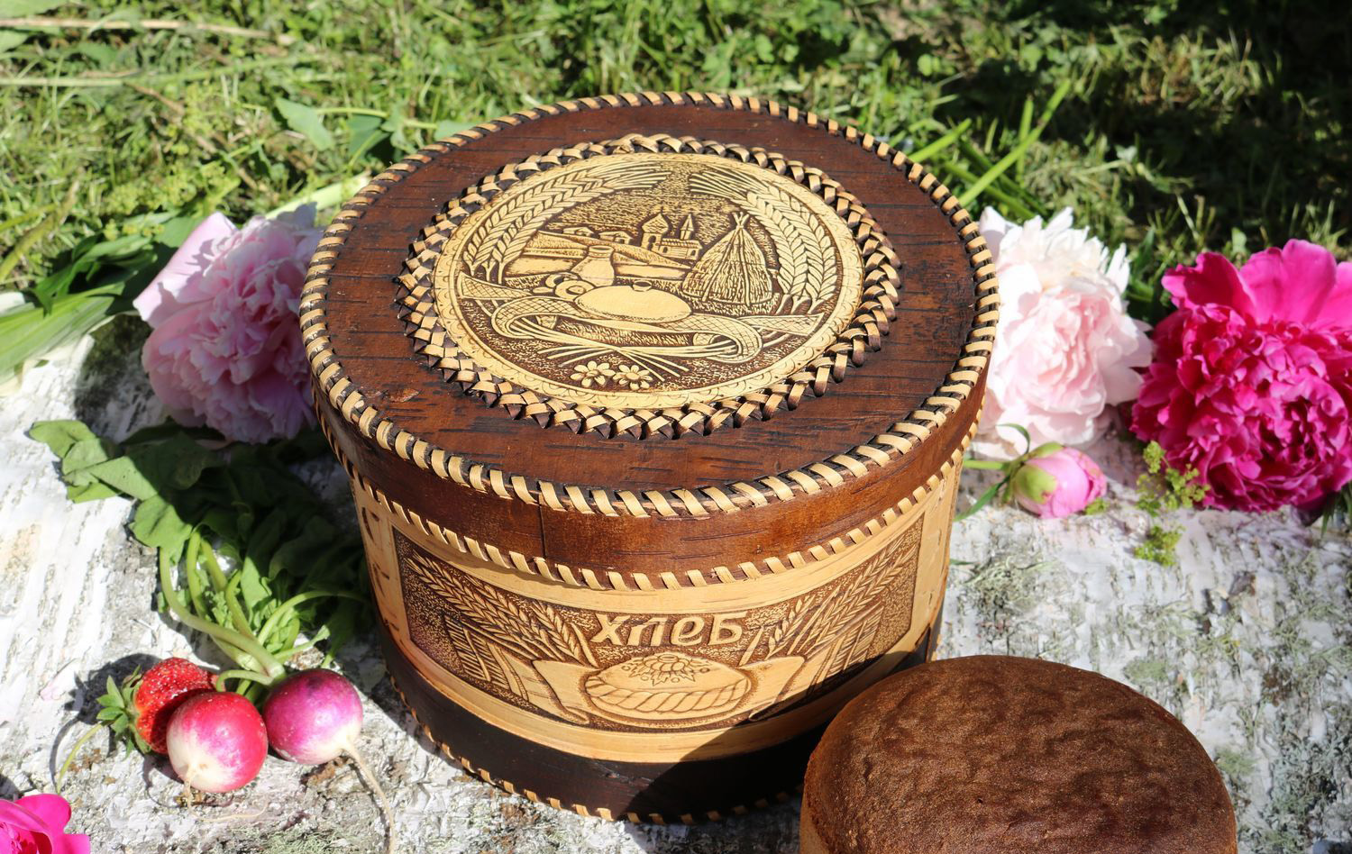 Фото круглой хлебницы