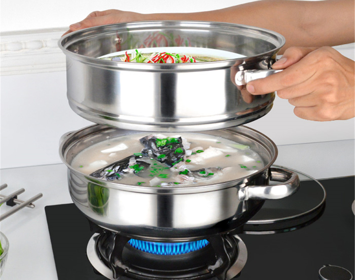 Кастрюля-пароварка на плите