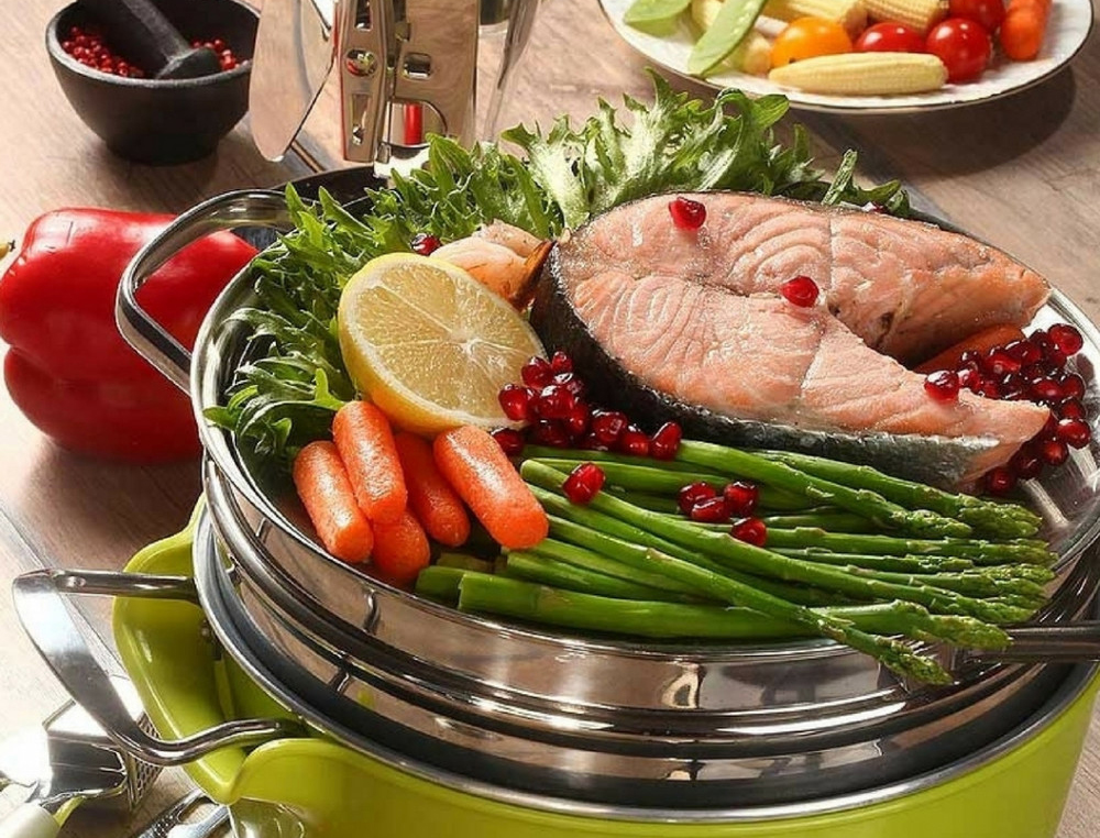 Кастрюля-пароварка с едой