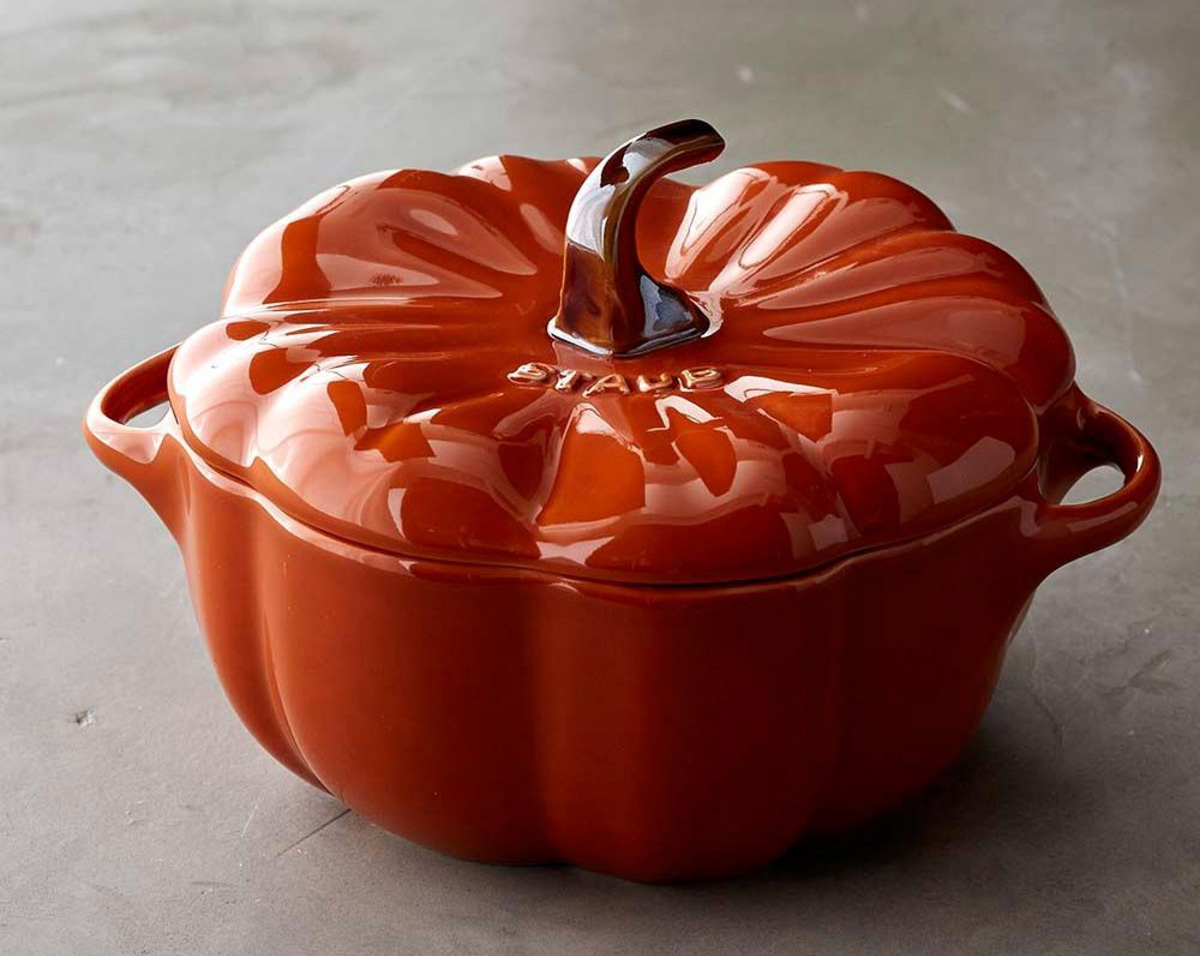 Керамическая кастрюля Staub