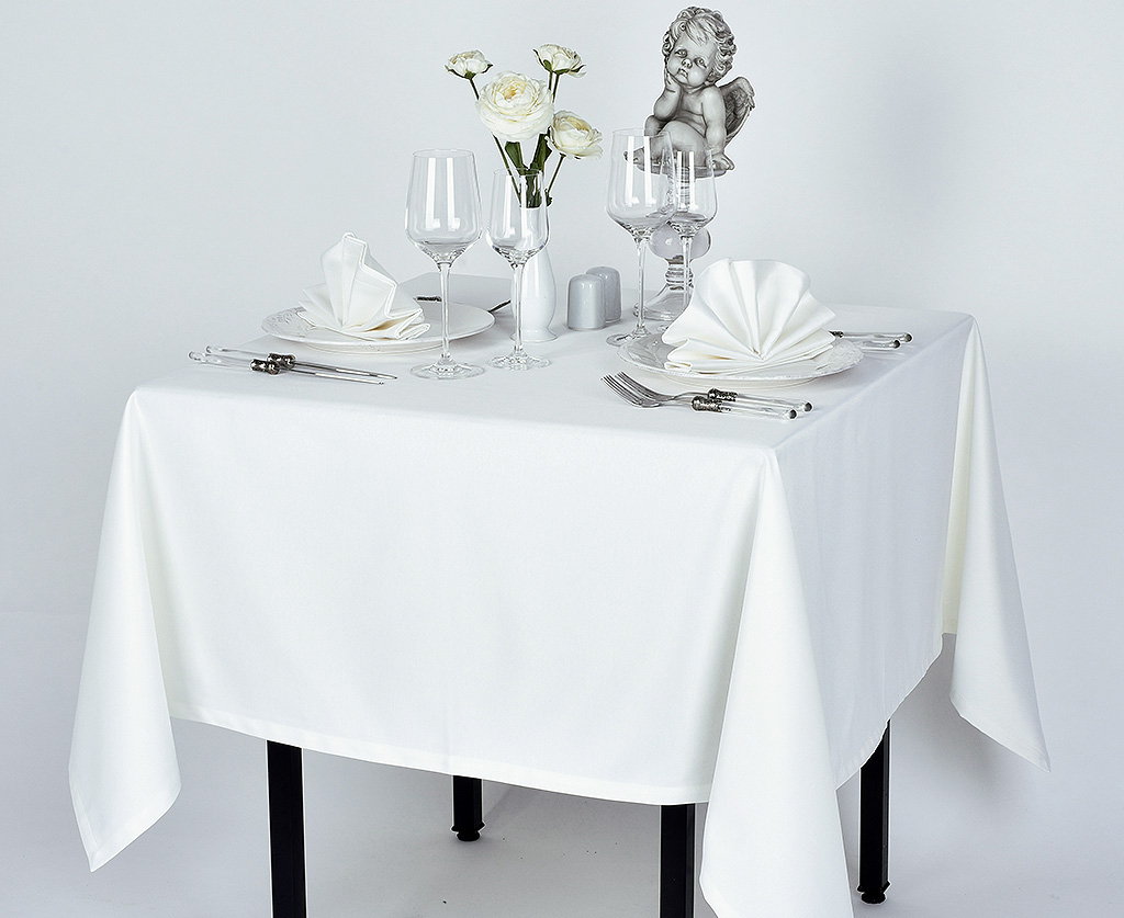 Квадратная скатерть