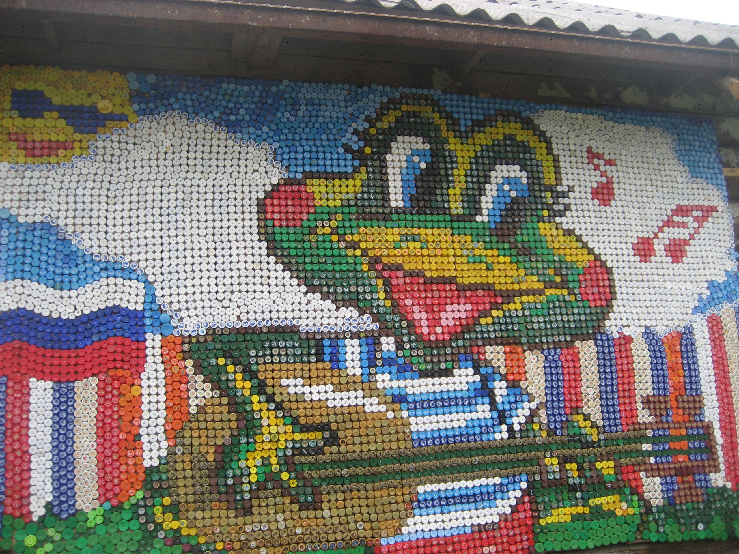 Лягушка из крышек