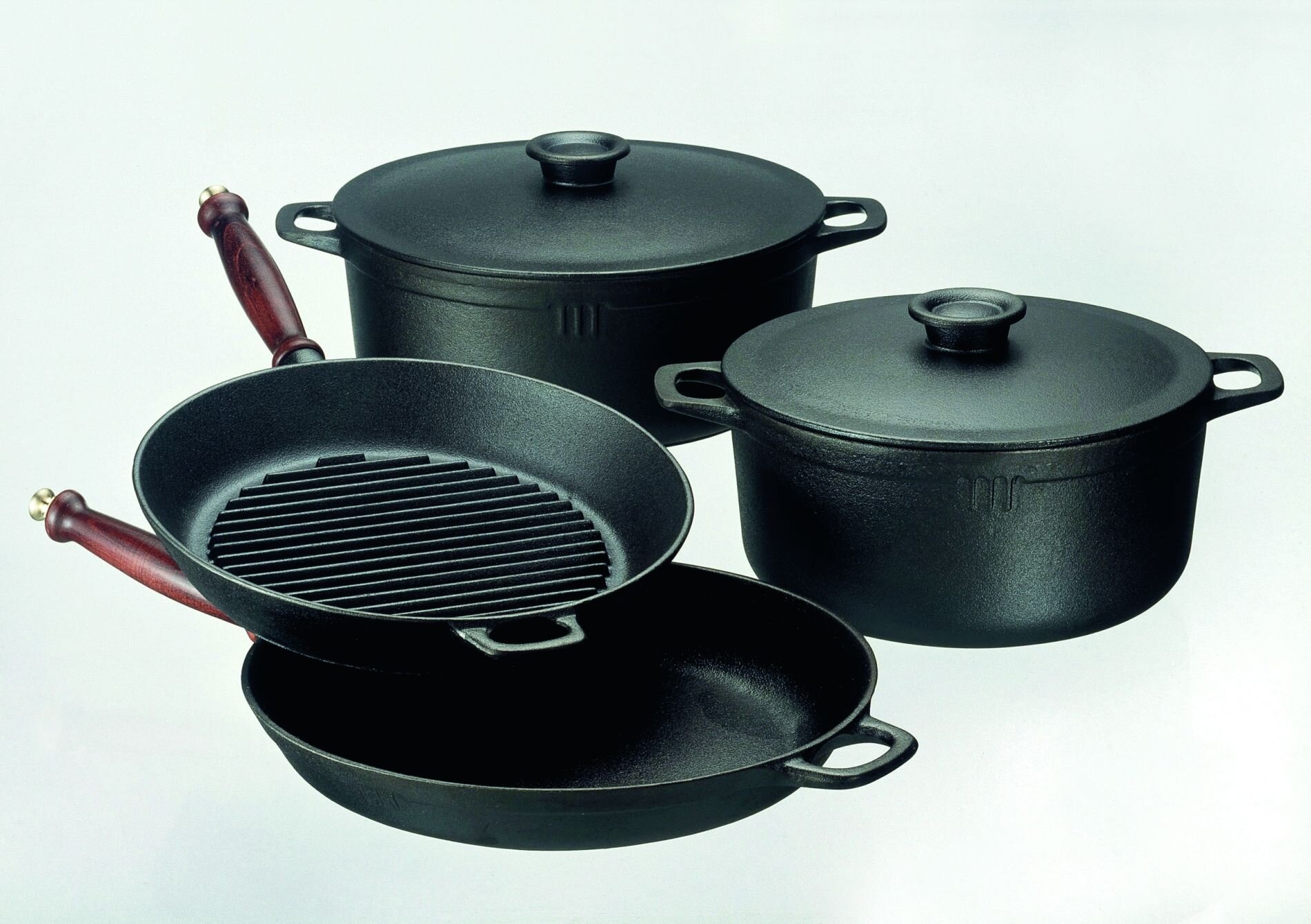 Посуда чугунная Fiskars Brasserie 