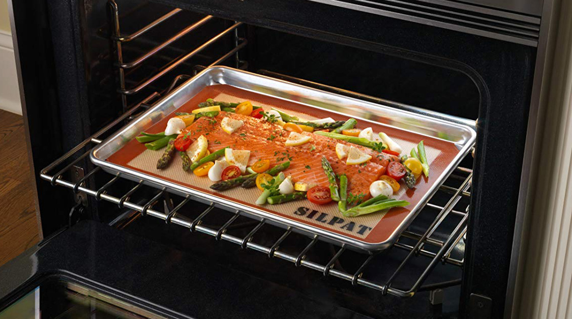 Противень для духовки с рыбой