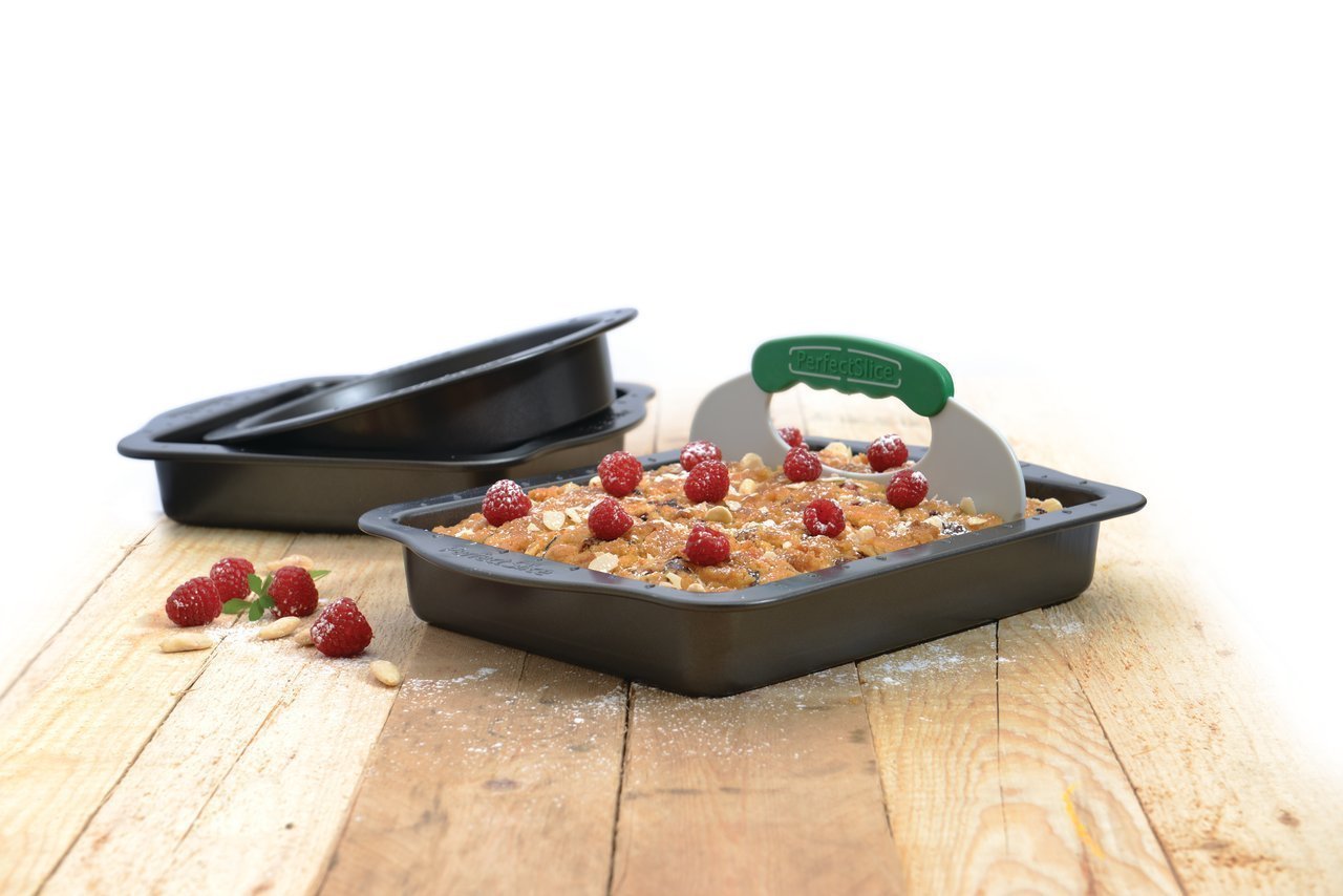 Форма для выпекания с пирогом