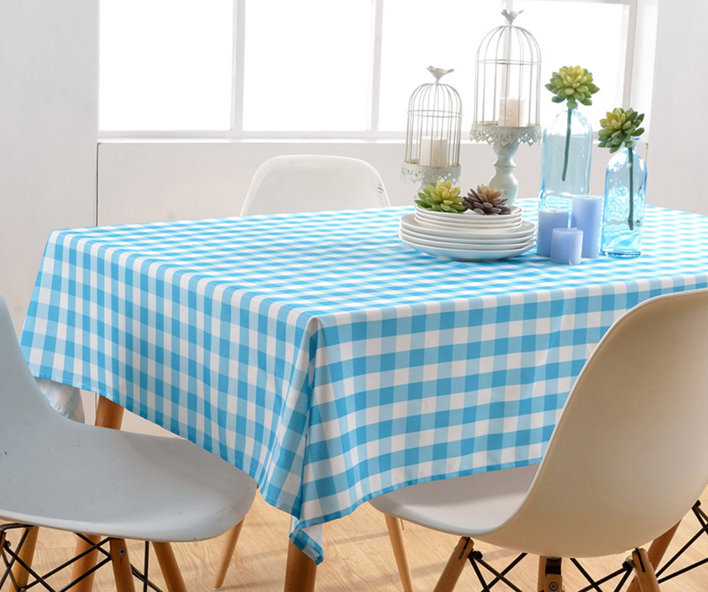 Фото скатерти на столе