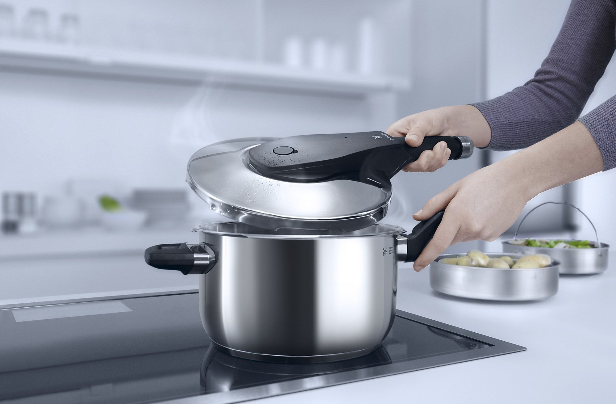 Скороварка на индукционной плите