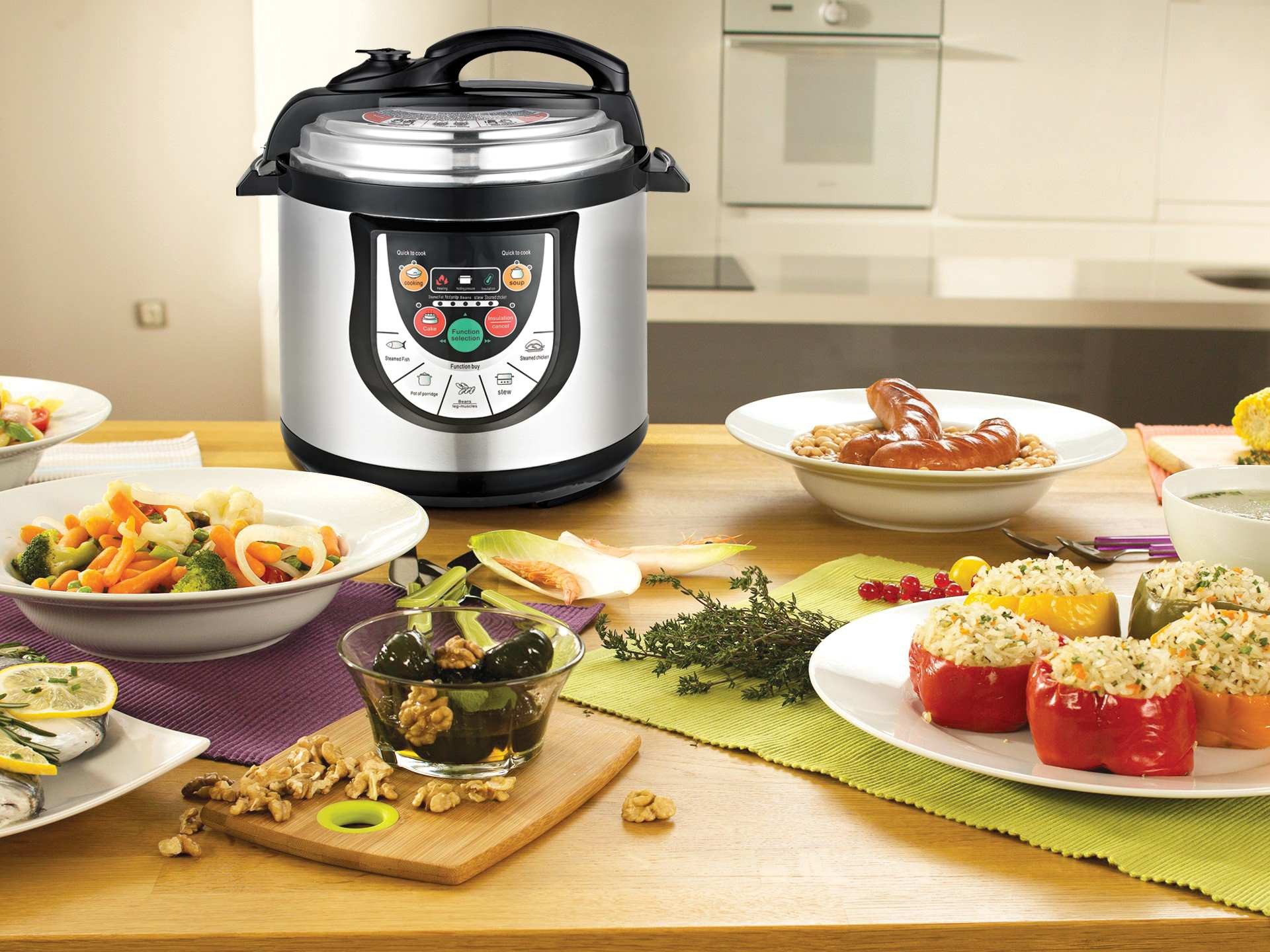 Скороварка на кухне