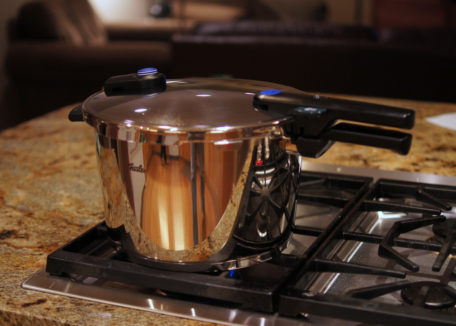 Скороварка на плите