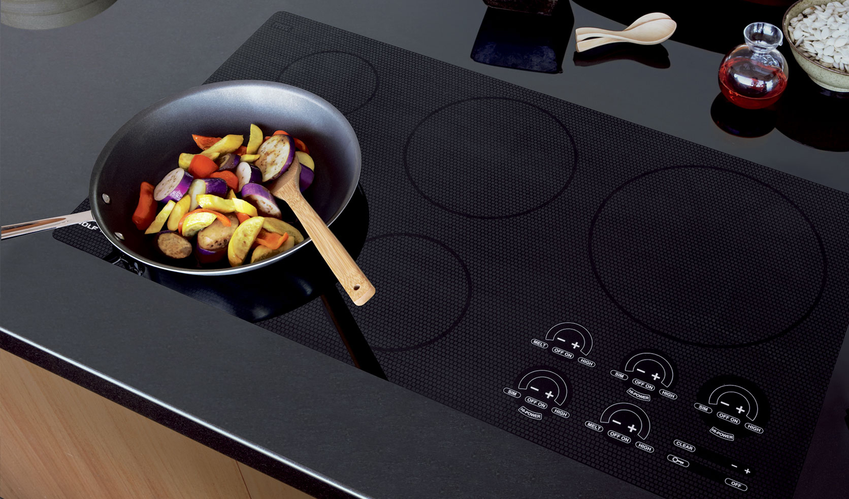 Сковорода на электрической плите