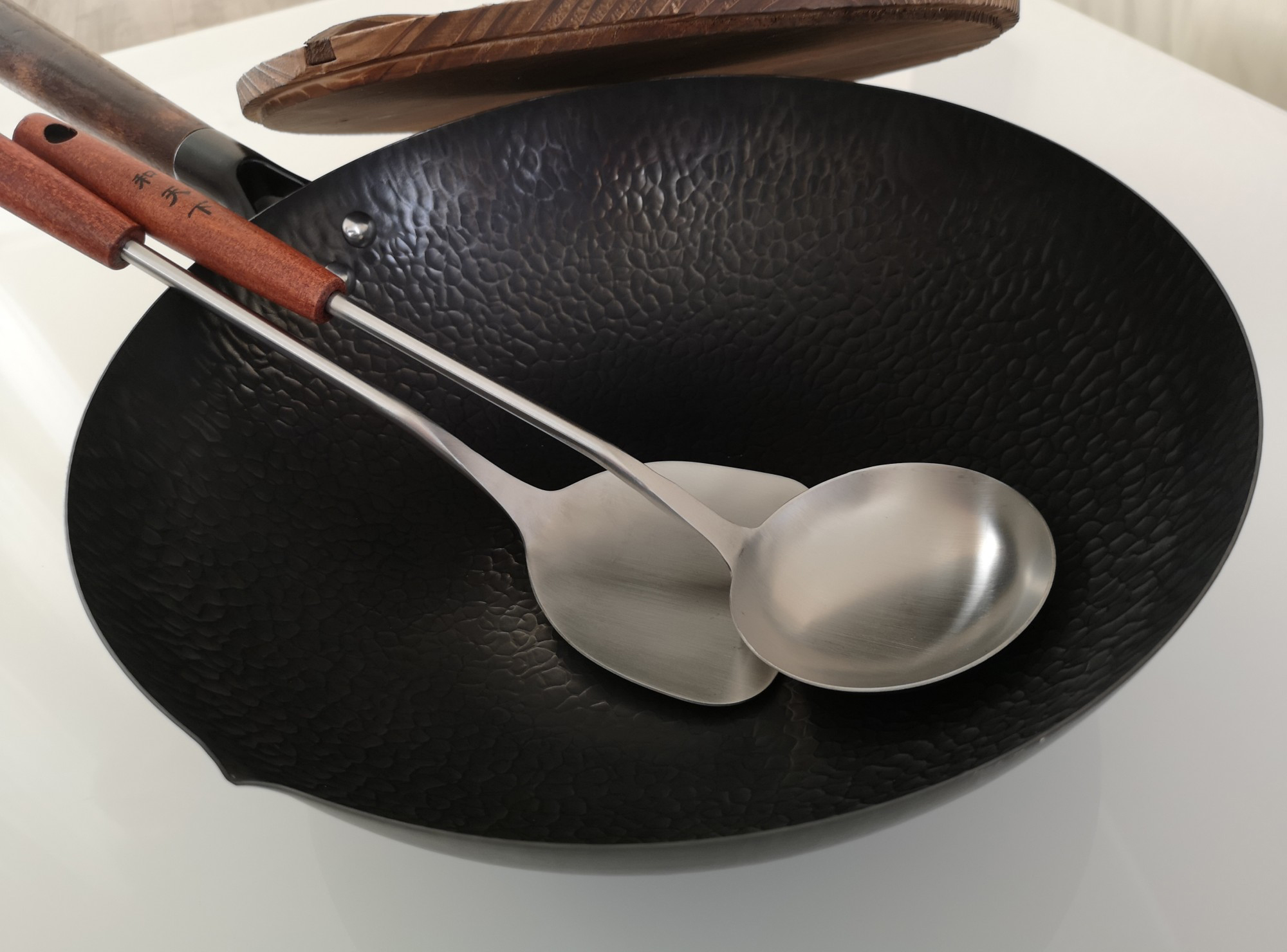 Сковорода вок из углеродистой стали