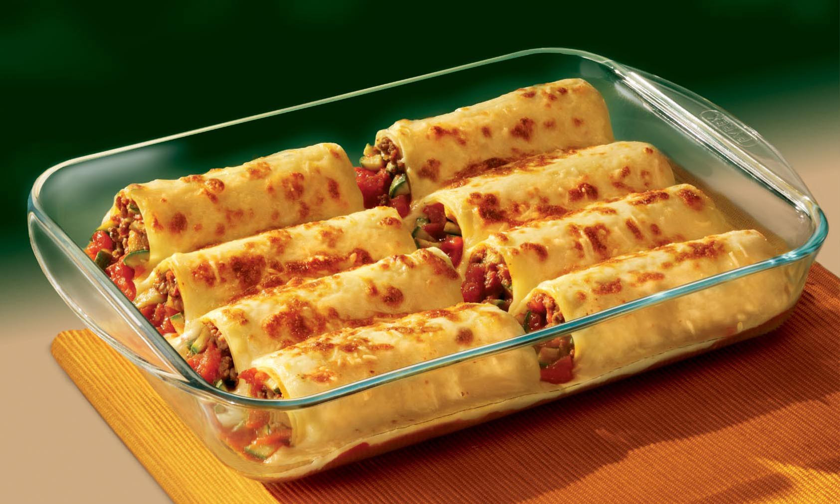 Фото стеклянной формы с едой