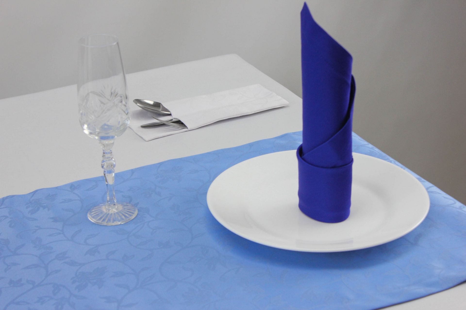 Фото свечи из салфетки