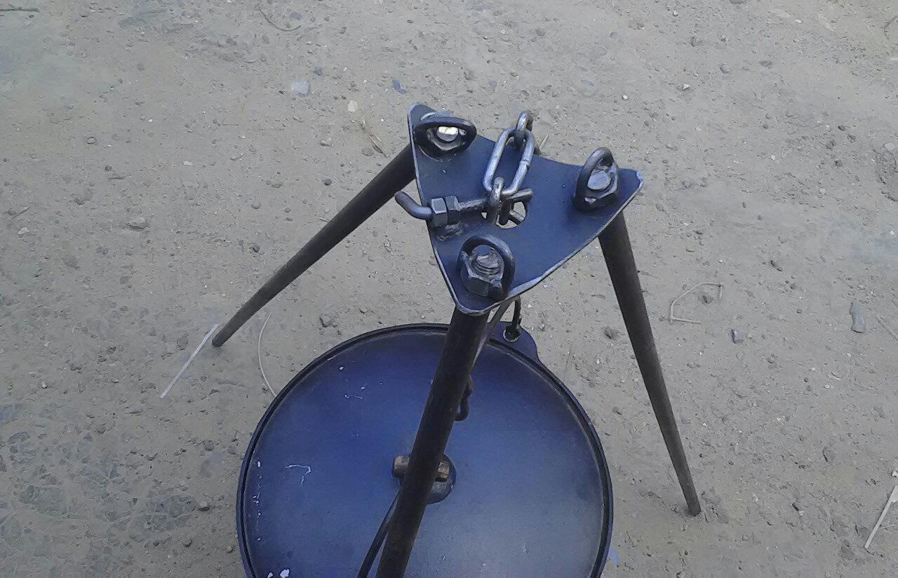 Фото треноги для казана